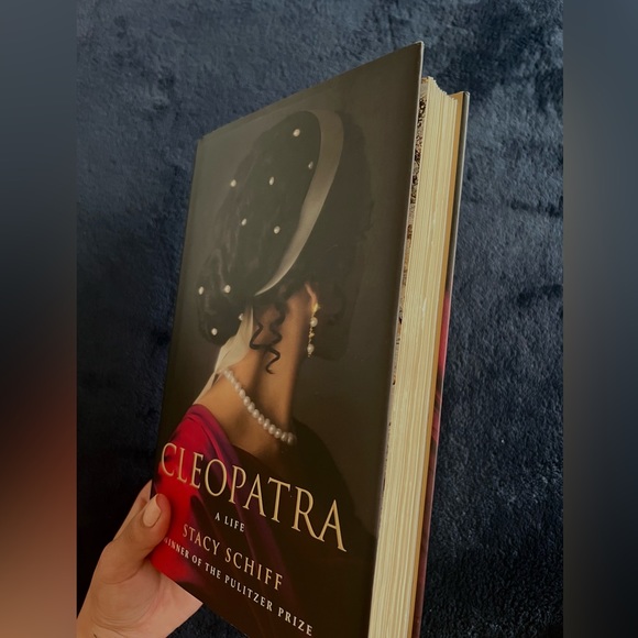 CLEOPATRA: A Life Hardcover book - Picture 3 of 3